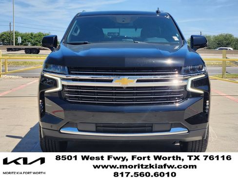 Used 2023 Chevrolet Tahoe LT w/ Luxury Package RWD image 2