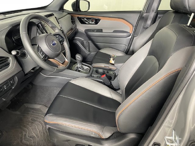 Used 2025 Subaru Forester Sport AWD/4WD image 2