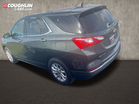 Used 2019 Chevrolet Equinox LT FWD image 2