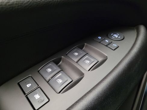 Used 2016 Cadillac Escalade Luxury AWD/4WD image 27
