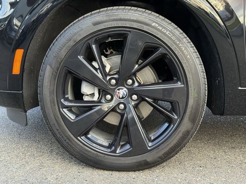 Used 2023 Buick Envision Essence w/ Sport Touring Package image 17