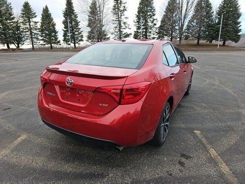 Used 2019 Toyota Corolla XLE image 6