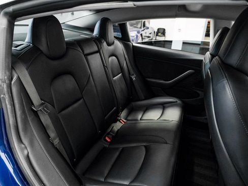 Used 2018 Tesla Model 3 Long Range image 33