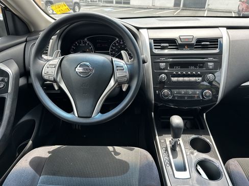 Used 2013 Nissan Altima 3.5 S FWD image 16