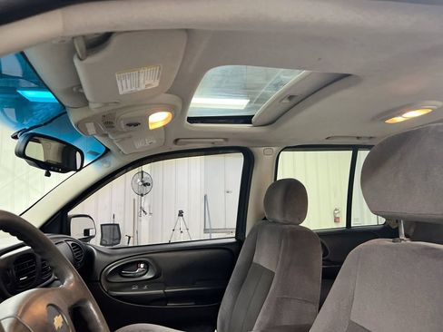 Used 2008 Chevrolet TrailBlazer LT w/ Sun And Sound Package AWD/4WD image 18