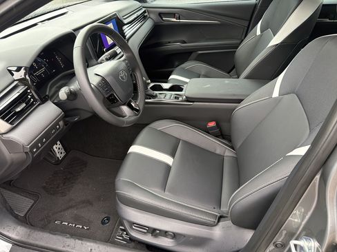 Certified 2026 Toyota Camry SE FWD image 18