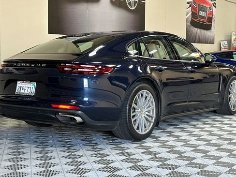 Used 2019 Porsche Panamera RWD image 4