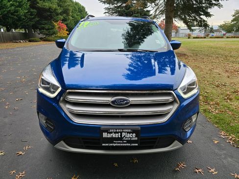 Used 2019 Ford Escape SEL image 10