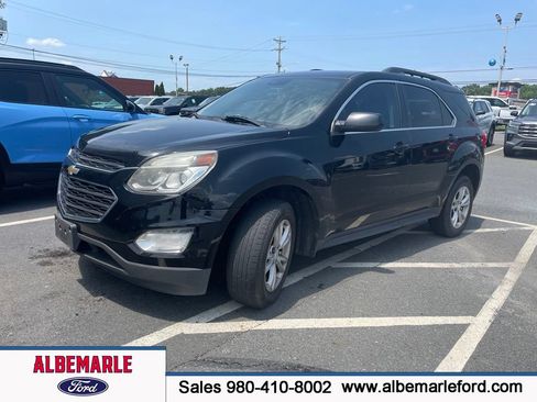 Used 2017 Chevrolet Equinox LT w/ Driver Confidence Package II AWD/4WD image 1