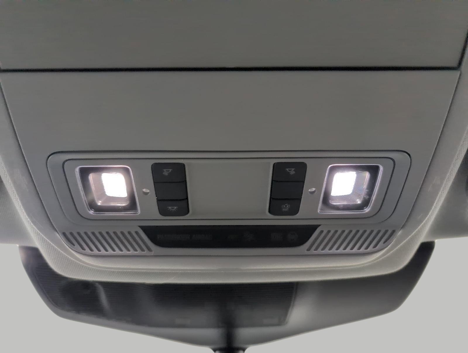 Used 2024 Ford Explorer XLT w/ Equipment Group 202A AWD/4WD image 19