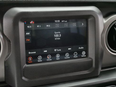 Used 2022 Jeep Gladiator Sport AWD/4WD image 22