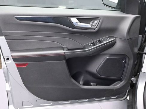 Used 2024 Ford Escape ST-Line w/ Cold Weather Package FWD image 16