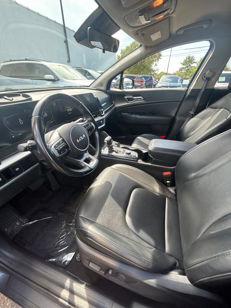 Used 2023 Kia Sportage EX FWD image 12