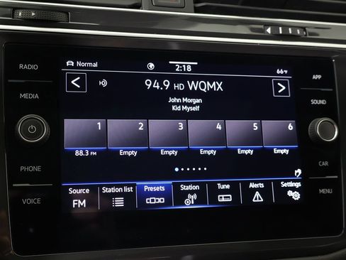 Used 2024 Volkswagen Tiguan SE R-Line AWD/4WD image 46