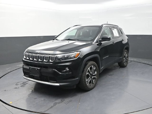 Used 2022 Jeep Compass Limited w/ Sun and Sound Group AWD/4WD image 5