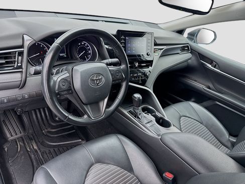 Used 2022 Toyota Camry SE w/ Convenience Package FWD image 7
