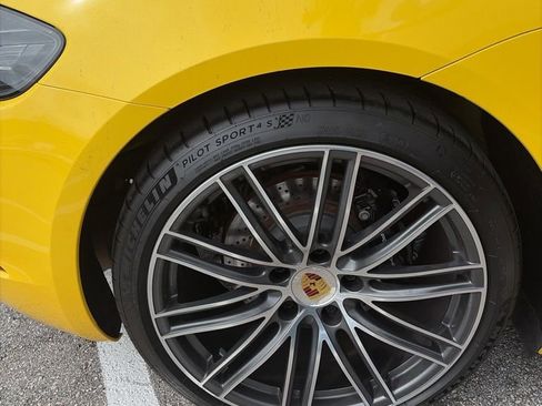 Used 2025 Porsche 718 Cayman GTS image 17