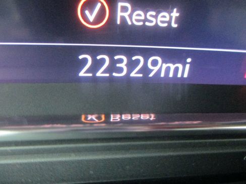 Used 2022 GMC Sierra 2500 AT4 w/ AT4 Premium Plus Package image 33