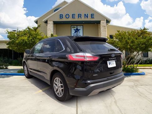 Used 2024 Ford Edge SEL AWD/4WD image 3