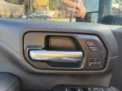 Used 2020 Chevrolet Silverado 2500 LTZ w/ LTZ Plus Package image 24