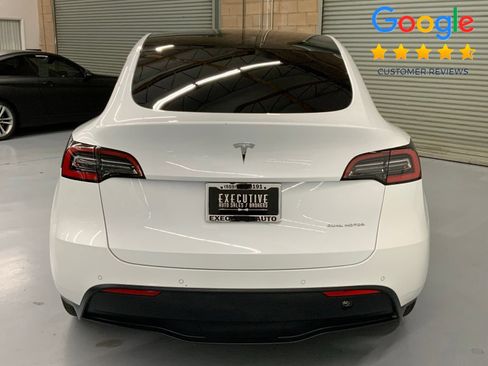 Used 2021 Tesla Model Y Long Range AWD/4WD image 6