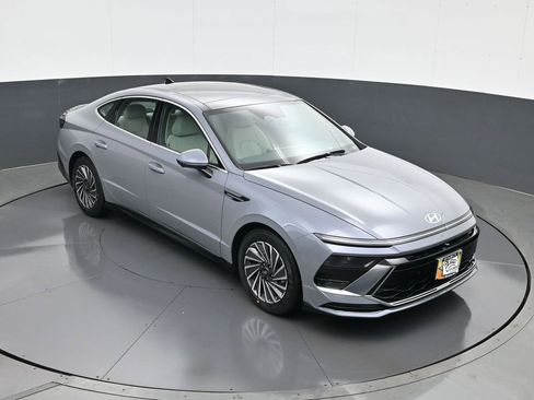 New 2026 Hyundai Sonata Limited image 15