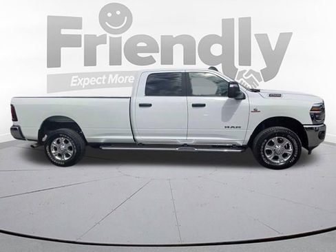 Used 2025 RAM 2500 Big Horn AWD/4WD image 4