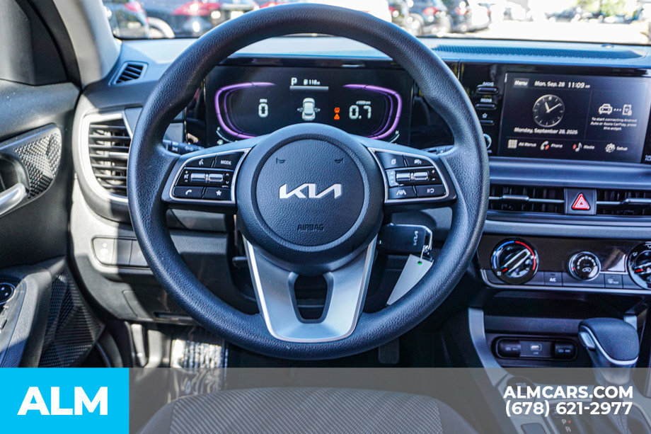 Used 2026 Kia Seltos LX FWD image 27