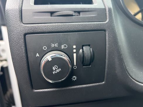 Used 2014 Dodge Challenger R/T RWD image 26