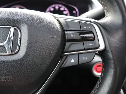 Used 2022 Honda Accord EX-L image 32