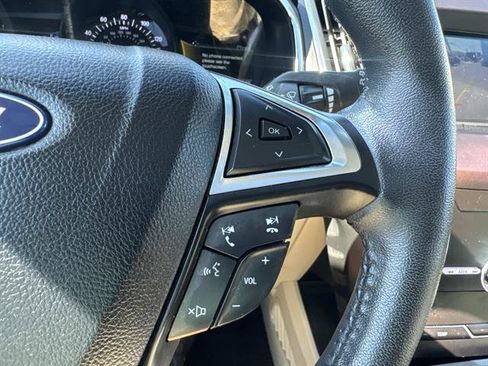 Used 2020 Ford Edge Titanium AWD/4WD image 36