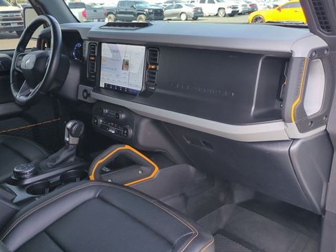 Used 2023 Ford Bronco Badlands w/ Sasquatch Package AWD/4WD image 21