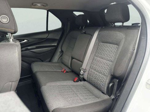 Used 2022 Chevrolet Equinox LT FWD image 40