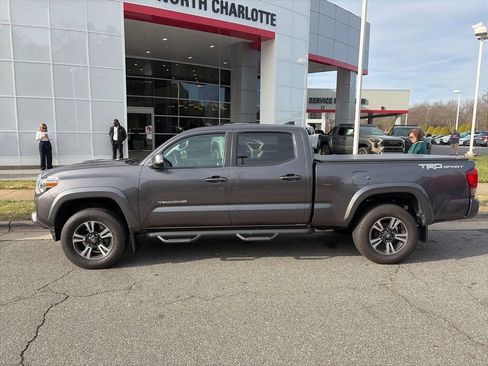 Used 2016 Toyota Tacoma TRD Sport w/ Towing Package RWD image 3