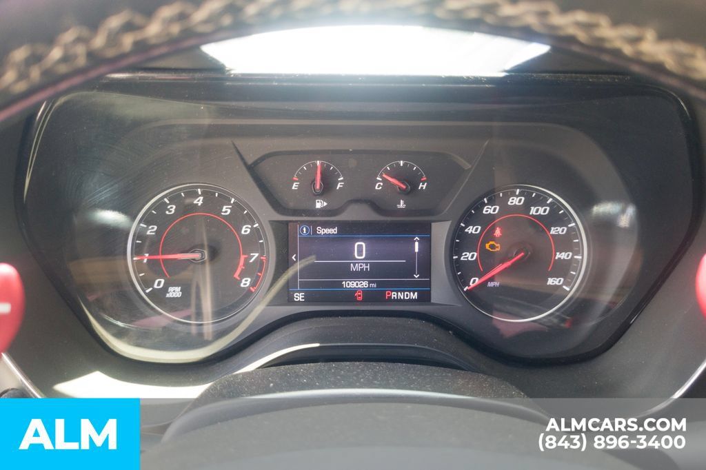 Used 2021 Chevrolet Camaro LT RWD image 14