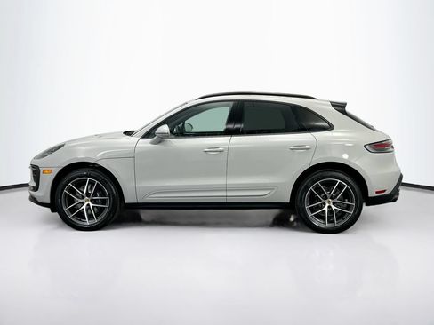 Used 2026 Porsche Macan AWD/4WD image 2
