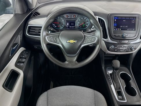 Used 2022 Chevrolet Equinox LS w/ LPO, Floor Liner Package FWD image 16