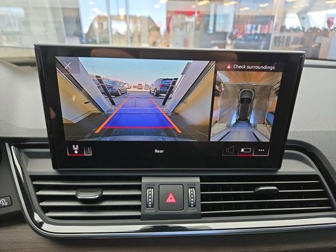 Certified 2025 Audi Q5 2.0T Premium Plus w/ Premium Plus Package image 9