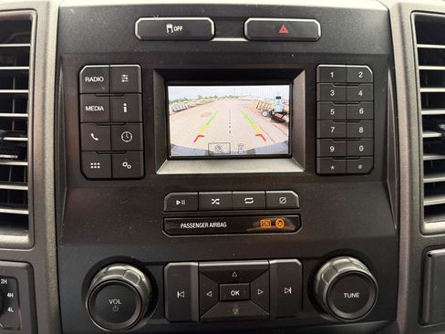 Used 2022 Ford F250 XL w/ Power Equipment Group AWD/4WD image 15