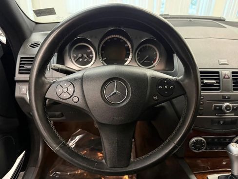 Used 2011 Mercedes-Benz C 350 Sport image 17
