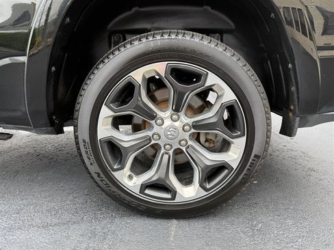 Used 2023 RAM 1500 Limited AWD/4WD image 30