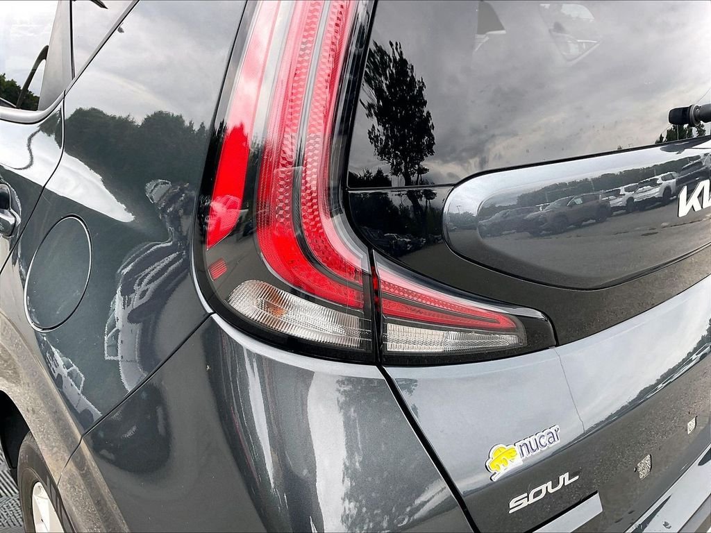 Certified 2024 Kia Soul LX w/ Option Group 015 FWD image 29