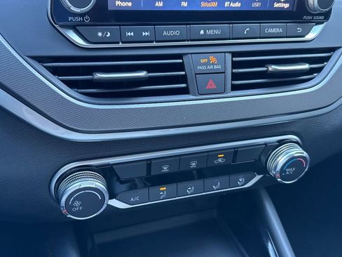 New 2025 Nissan Altima 2.5 SR image 17