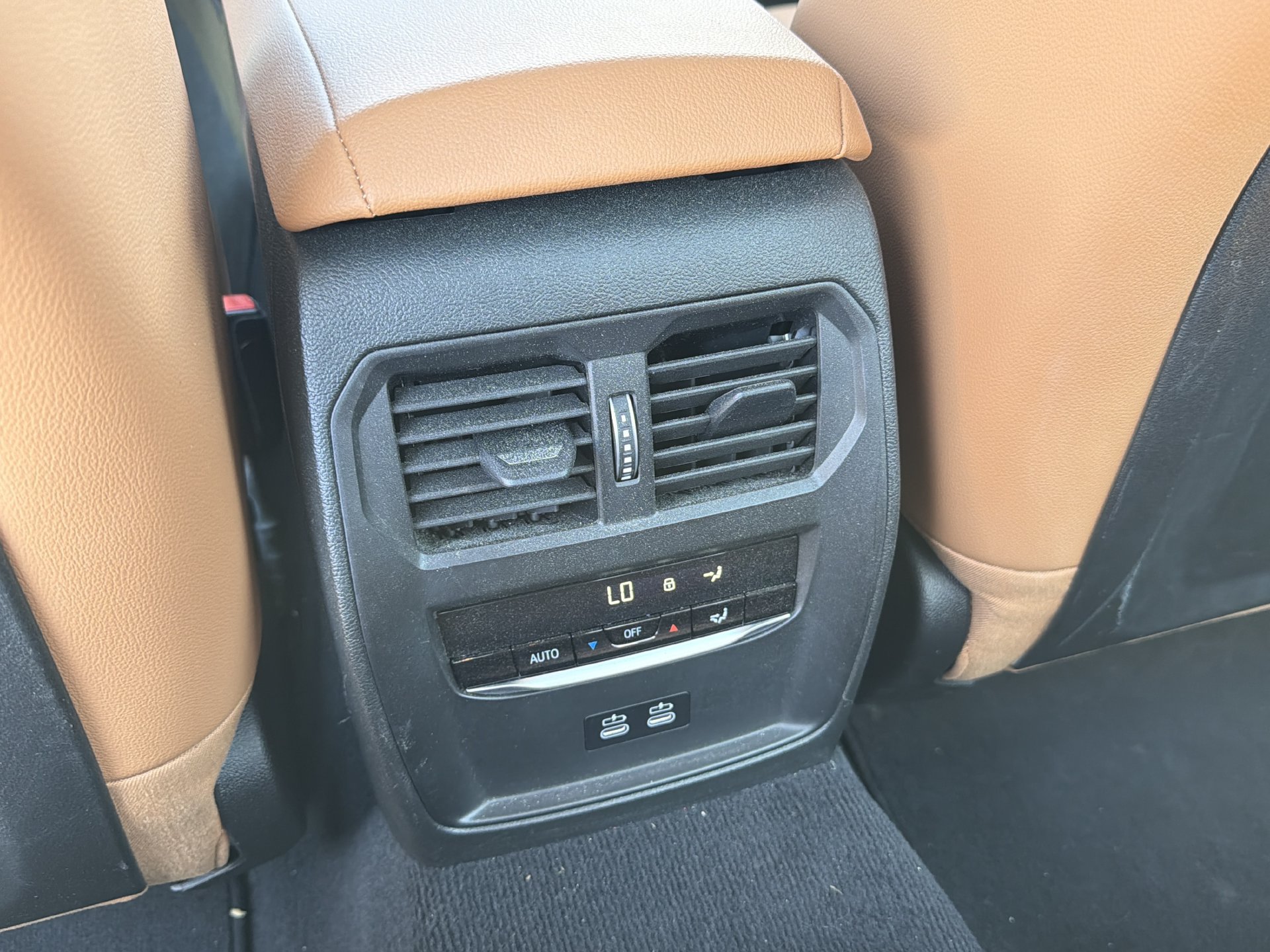 Certified 2026 BMW 330i Sedan w/ Convenience Package RWD image 18