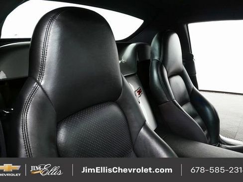 Used 2006 Chevrolet Corvette Convertible w/ Preferred Equipment Group image 18