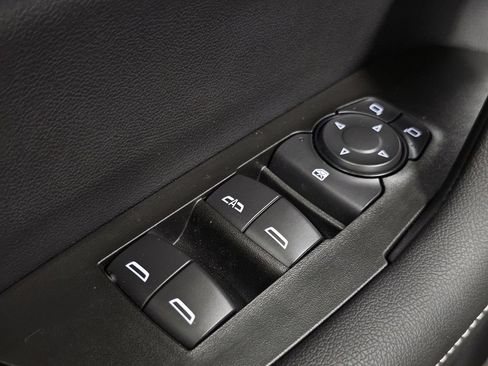 Used 2026 Chevrolet Blazer LT FWD image 29