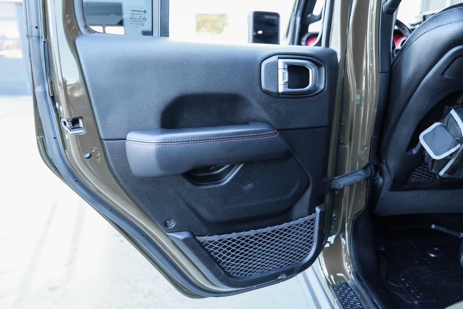 Used 2021 Jeep Wrangler Unlimited Rubicon AWD/4WD image 42