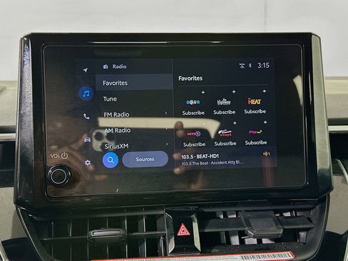 Used 2025 Toyota Corolla SE image 24