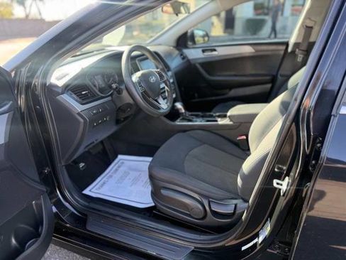 Used 2018 Hyundai Sonata SE FWD image 10
