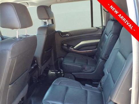 Used 2018 Chevrolet Suburban Premier w/ RST Edition AWD/4WD image 8